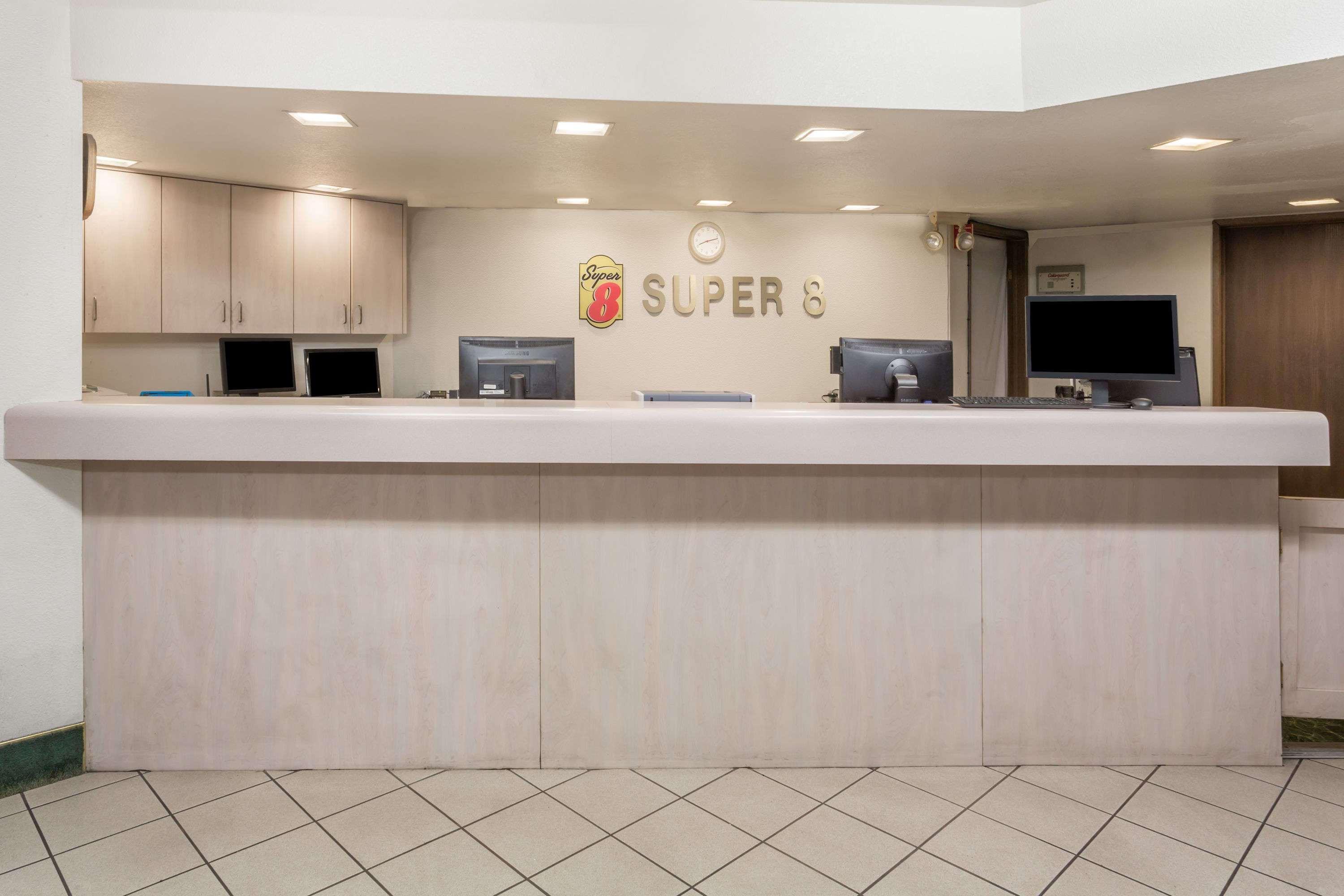 Super 8 By Wyndham Phoenix Metro North Exteriör bild